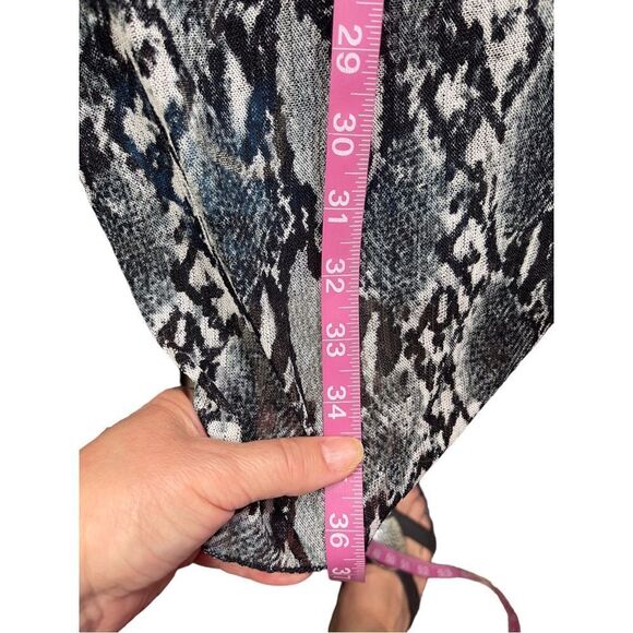 Snake Print Black Gray Kimono Top - Picture 6 of 8
